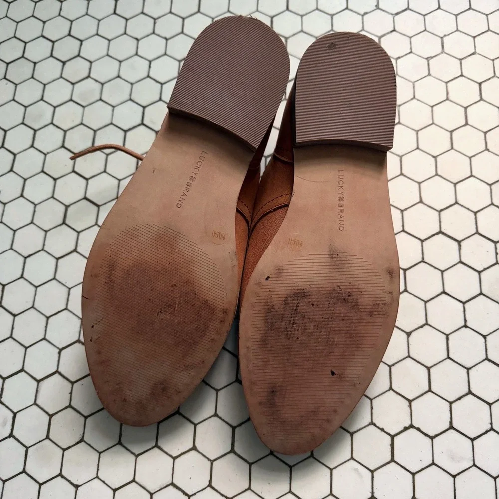 Lucky Brand Efinnia Tan Brown Leather Lace Up Oxford Flats Menswear Style 9.5M